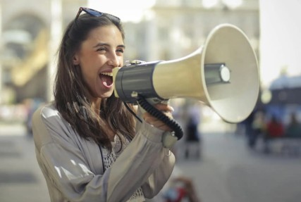 Tone of voice dell'azienda: come comunicarlo attraverso i gadget personalizzati FullGadgets.com